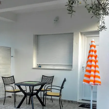 Violeta - - 50 M From The * Trogir