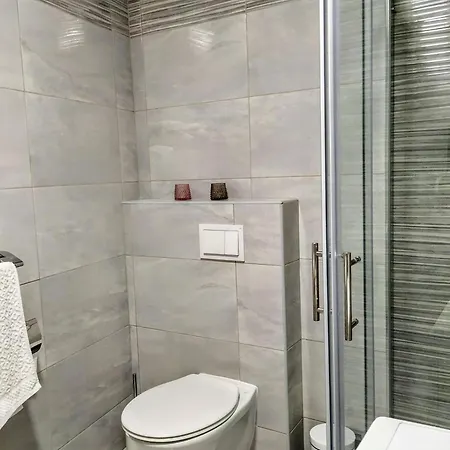 Violeta - - 50 M From The Apartment